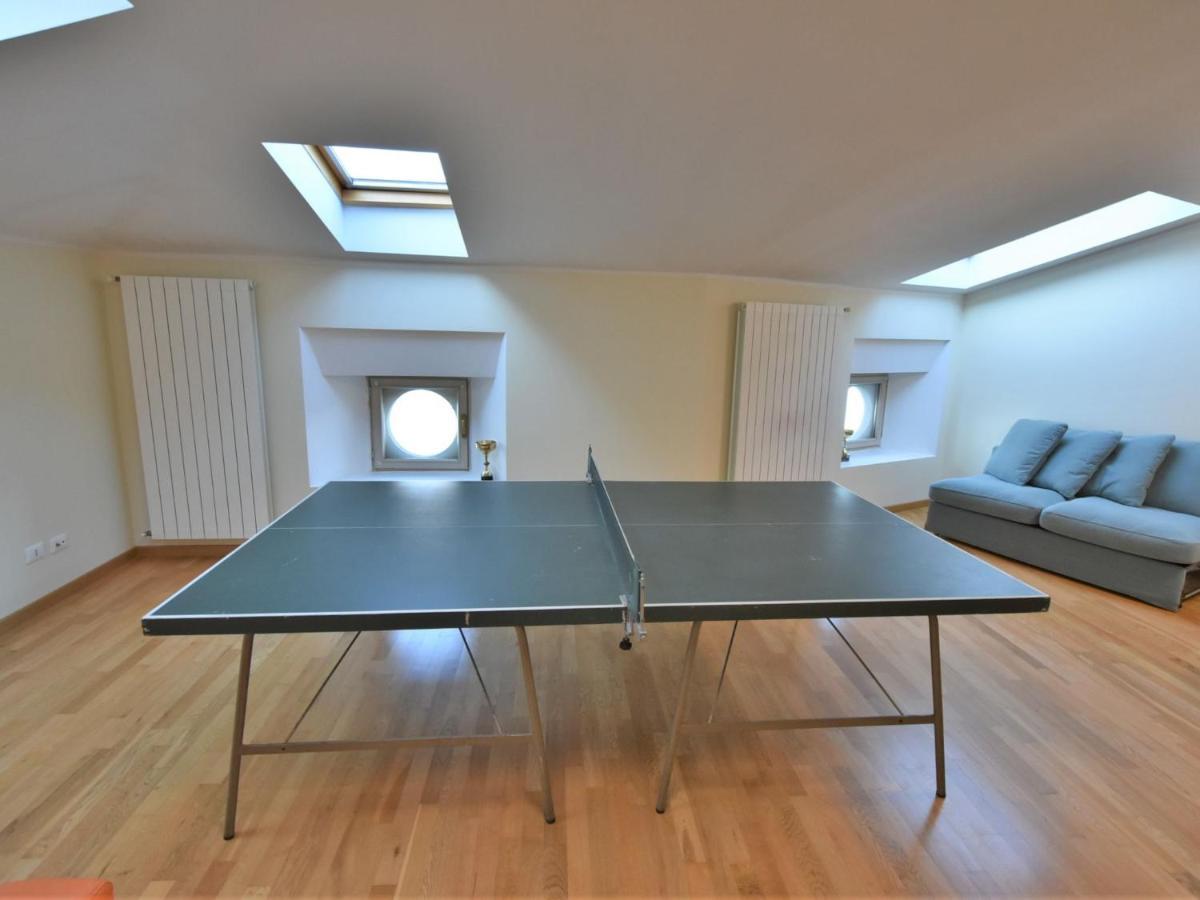 Apartment Duomo Mansarda By Interhome Ιζέο Εξωτερικό φωτογραφία