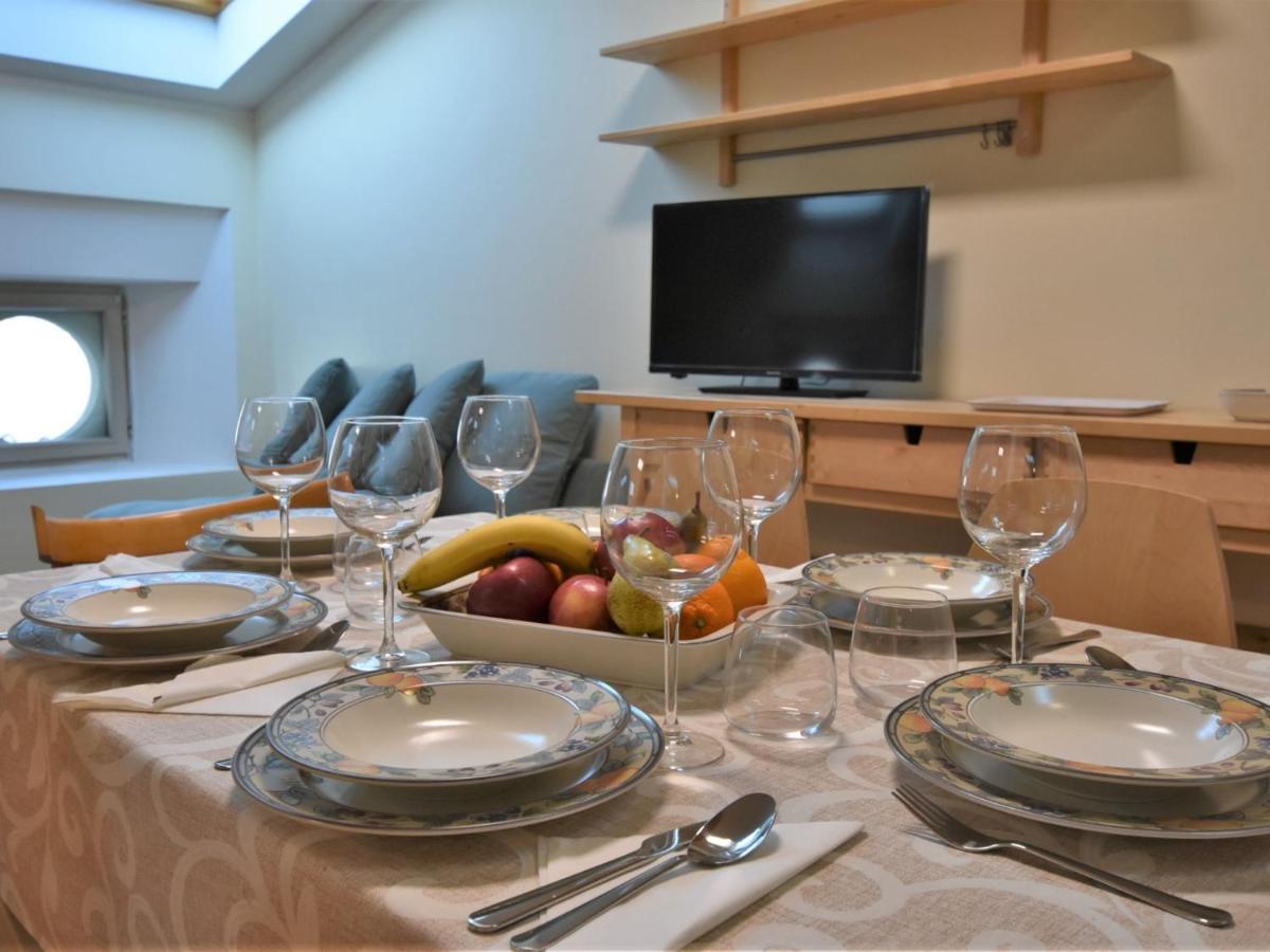 Apartment Duomo Mansarda By Interhome Ιζέο Εξωτερικό φωτογραφία